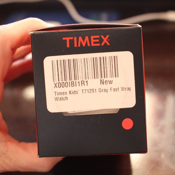 Timex, Oval  Gray Fast Wrap Kids watch New in box T71291 - Picture 7 of 9